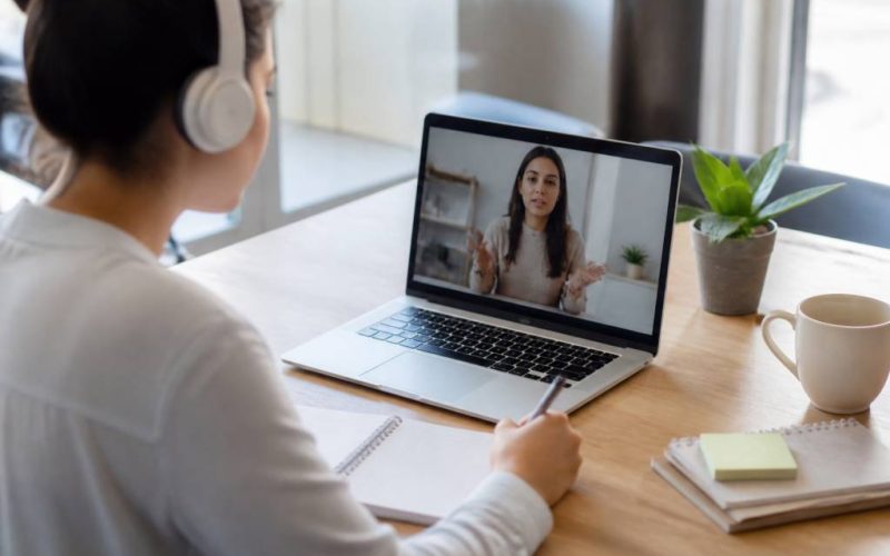 Mooc c’est quoi : définition, fonctionnement et avantages pour la formation en ligne